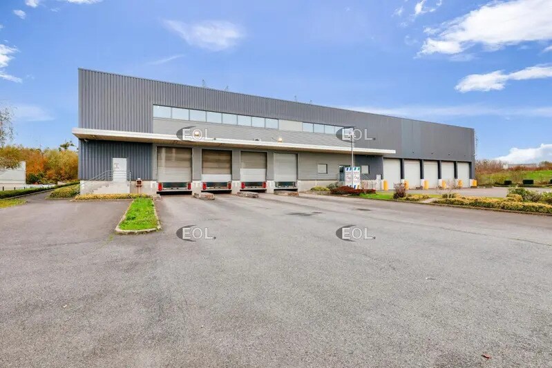Industriel/Logistique dans Villeparisis à louer Photo de l’immeuble– Image 1 sur 17
