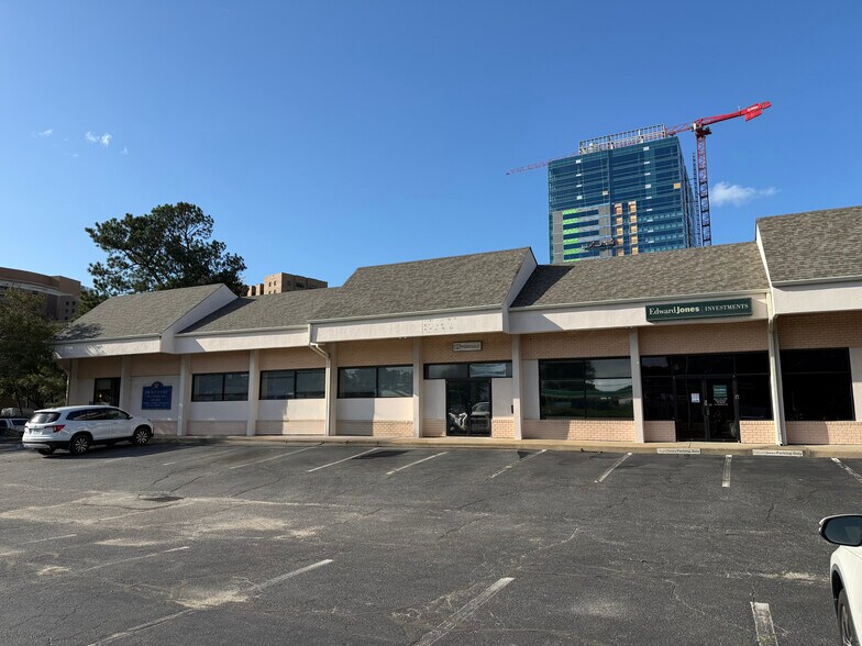 3020 Shore Dr, Virginia Beach, VA à louer - Photo principale – Image 1 sur 3