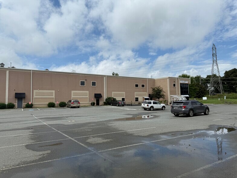 8160 Regent Pky, Fort Mill, SC à louer - Photo principale – Image 1 sur 8