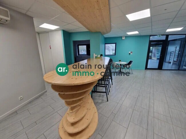 Plus de détails pour Bureau à louer