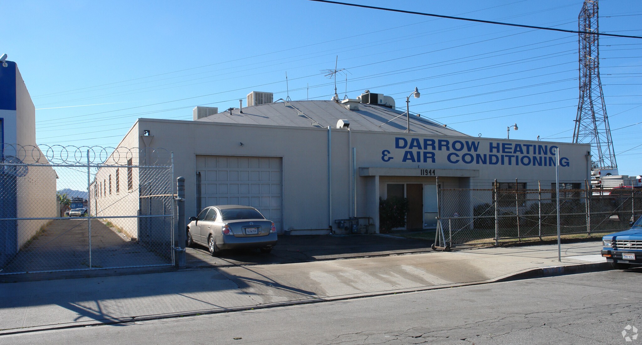 11944 Valerio St, North Hollywood, CA à louer Photo de l’immeuble– Image 1 sur 9