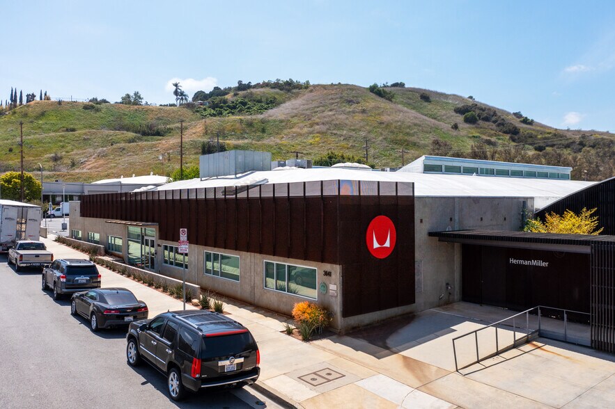 3641 S Holdrege Ave, Los Angeles, CA à louer - Photo de l’immeuble – Image 2 sur 13