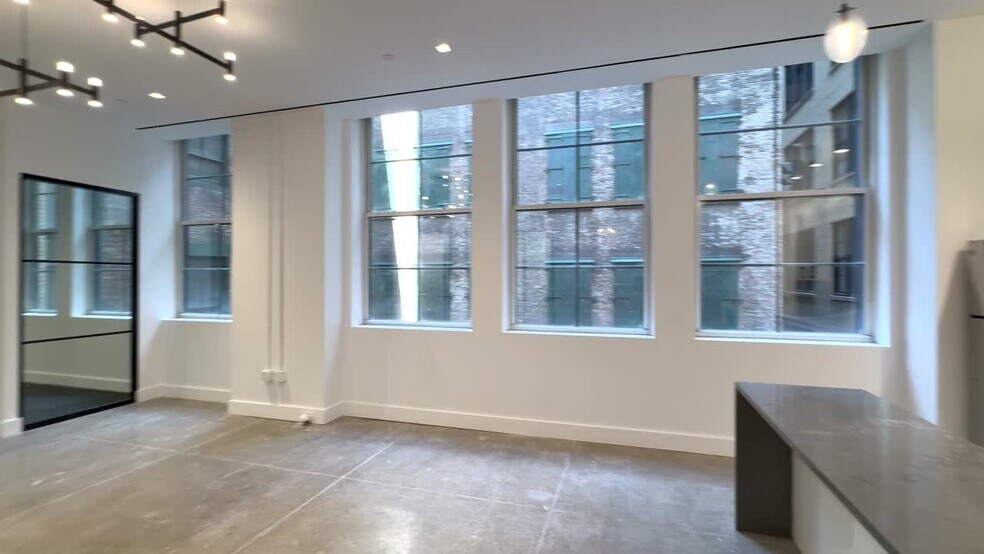 200 Park Ave S, New York, NY à louer - Vidéo sur l’annonce professionnelle – Image 3 sur 14