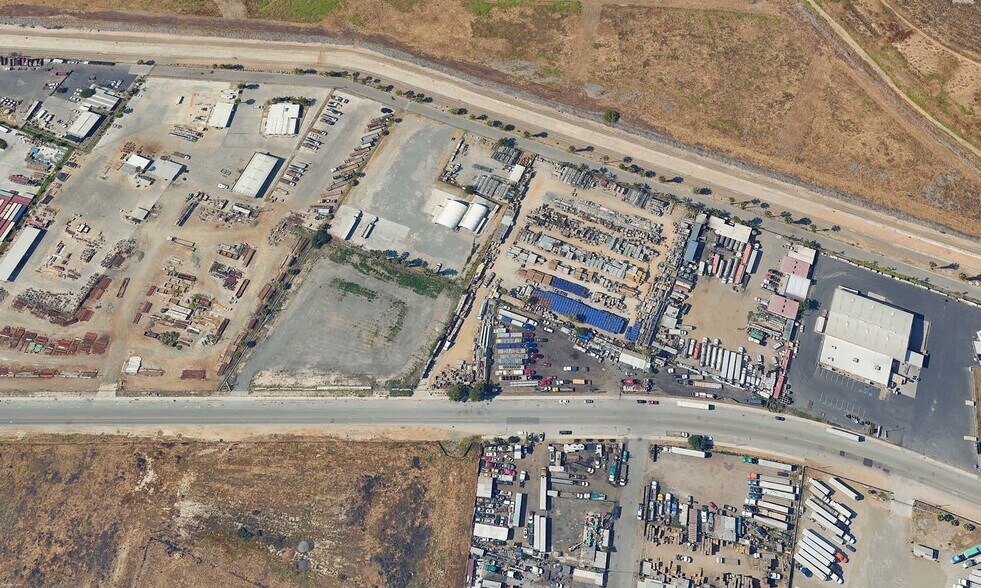 Center St, Colton, CA à vendre - Photo de l’immeuble – Image 1 sur 10