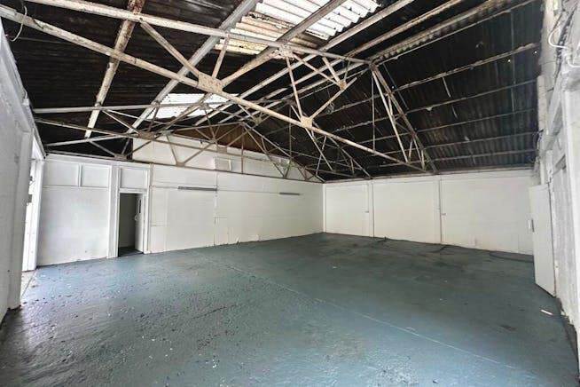 16 Mimram Rd, Hertford à louer - Photo de l’immeuble – Image 2 sur 20