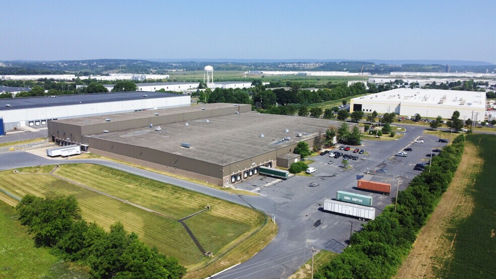 2280 Newlins Mill Rd, Easton, PA à louer - Photo de l’immeuble – Image 2 sur 3
