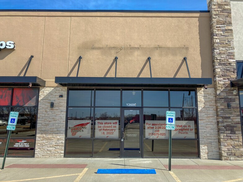 1260 US-51, Forsyth, IL à louer - Photo de l’immeuble – Image 3 sur 10