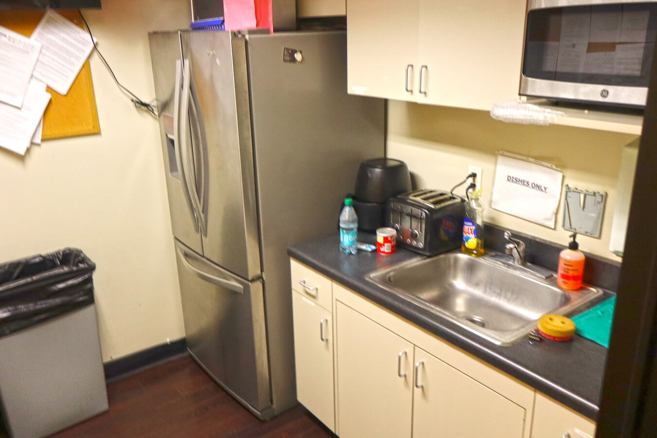 1144 Sonoma Ave, Santa Rosa, CA 95405 - Lot 110 - - Photo intérieure - Image 1 of 3