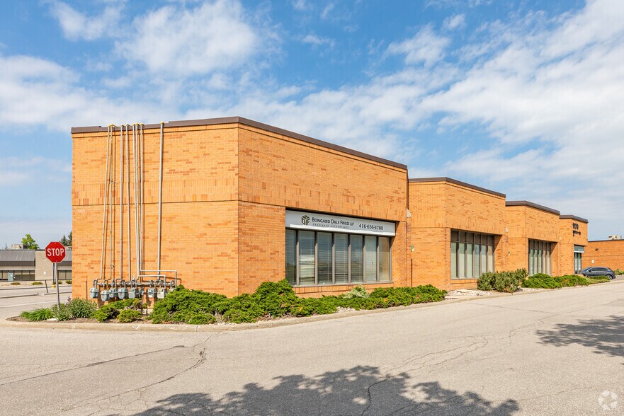 1170 Sheppard Ave W, Toronto, ON à louer - Photo de l’immeuble – Image 2 sur 2