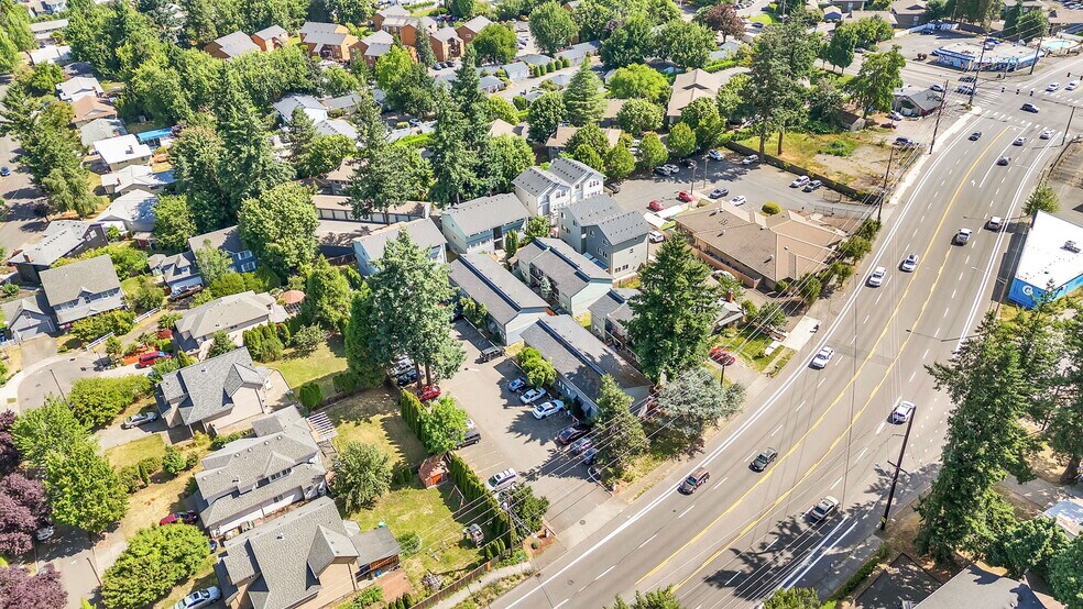 16001 NE Halsey St, Portland, OR à vendre - Photo de l’immeuble – Image 3 sur 11