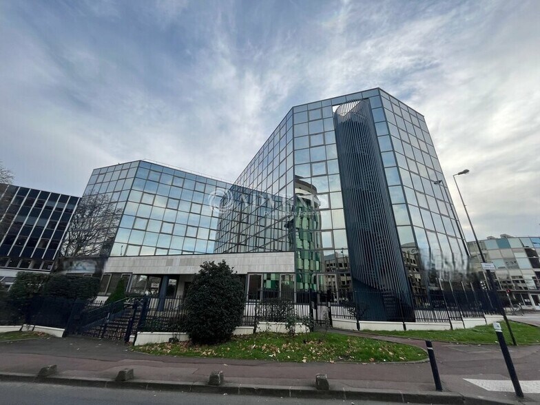 Avenue Louison Bobet, Fontenay-sous-Bois à louer - Photo de l’immeuble – Image 1 sur 7