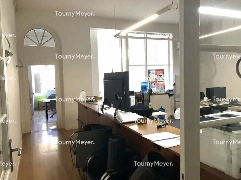 Bureau dans Bordeaux à louer - Photo de l’immeuble – Image 2 sur 4