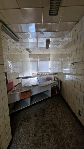 Local commercial dans Montigny-lès-Metz à vendre - Photo de l’immeuble – Image 1 sur 4