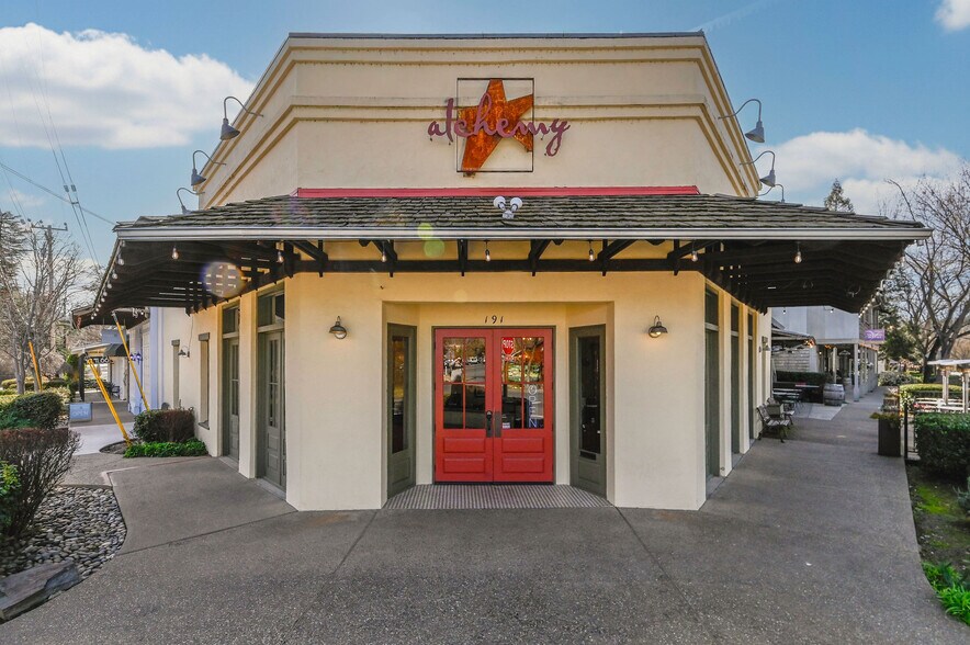 191 Main St, Murphys, CA à vendre - Photo de l’immeuble – Image 2 sur 75