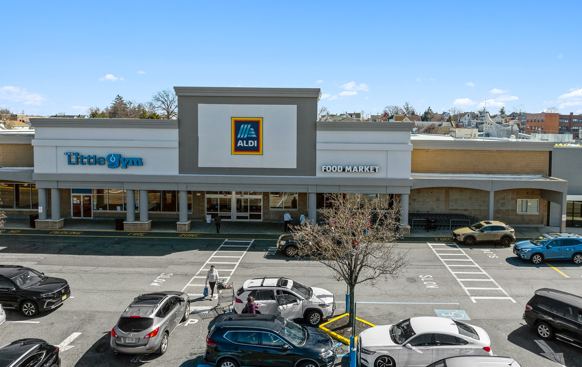 2-4 Memorial Dr, Lodi, NJ à louer Photo principale– Image 1 sur 11