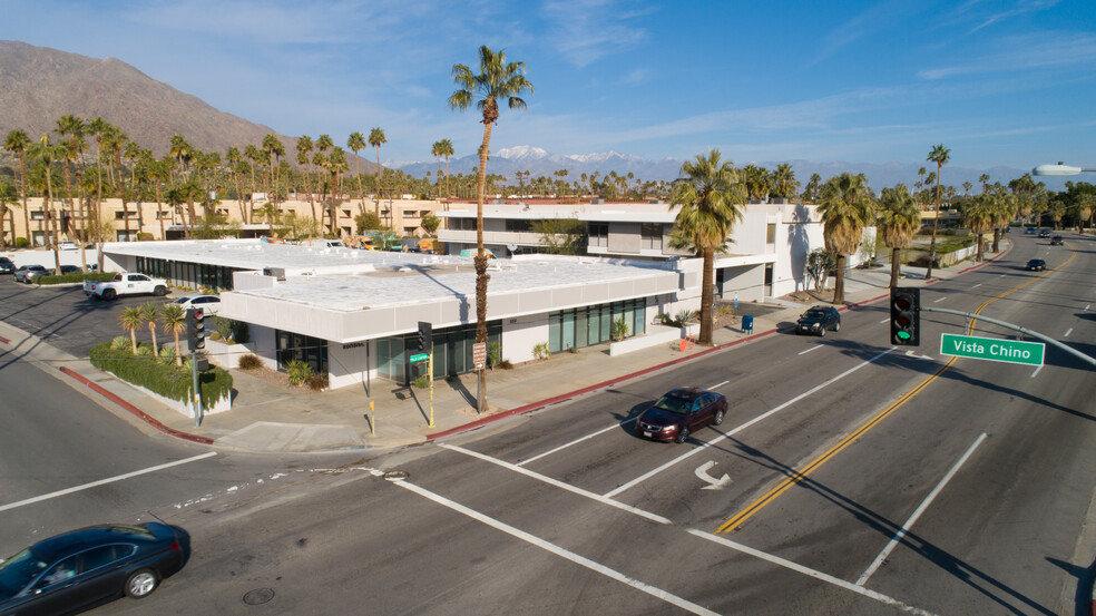 1701 - 1733 North Palm Canyon Drive portefeuille de 2 biens à vendre sur LoopNet.fr - Photo de l’immeuble – Image 1 sur 20