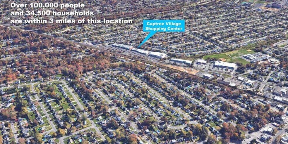 532A Union Blvd, West Islip, NY à louer - Photo de l’immeuble – Image 3 sur 5