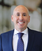 Peter Strauss