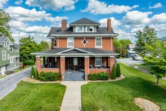 Plus de détails pour 114 E Unaka Ave, Johnson City, TN - Bureau à vendre