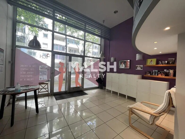 Bureau dans Lyon à vendre - Photo de l’immeuble – Image 3 sur 7