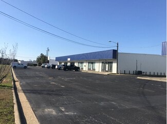 Plus de détails pour 1211 Ireland Dr, Fayetteville, NC - Local d'activités à louer