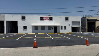 Plus de détails pour 1705-1707 W 32nd Pl, Hialeah, FL - Industriel/Logistique à louer
