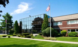 Plus de détails pour 14 Gill St, Woburn, MA - Local d'activités à louer