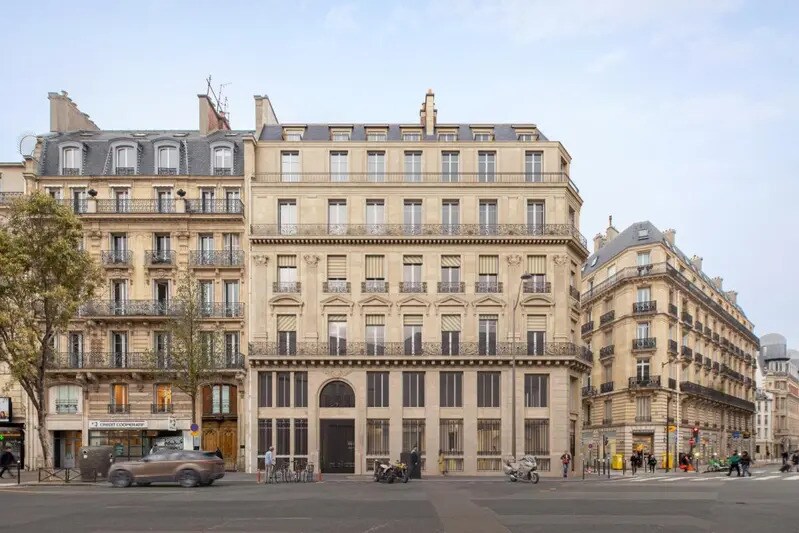 120 Boulevard Saint-Germain, Paris à louer - Photo de l’immeuble – Image 2 sur 10