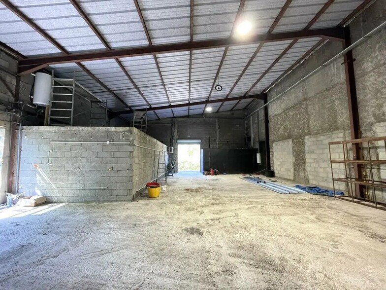 Industriel/Logistique dans Grasse à louer - Photo intérieure – Image 3 sur 7