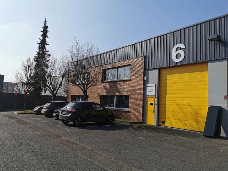 2 Rue Jean Moulin, Le Bourget à louer - Photo de l’immeuble – Image 2 sur 11