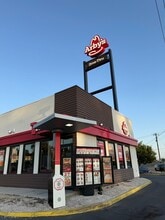 2610 Buck Owens Blvd, Bakersfield, CA à louer Photo de l’immeuble– Image 1 sur 5