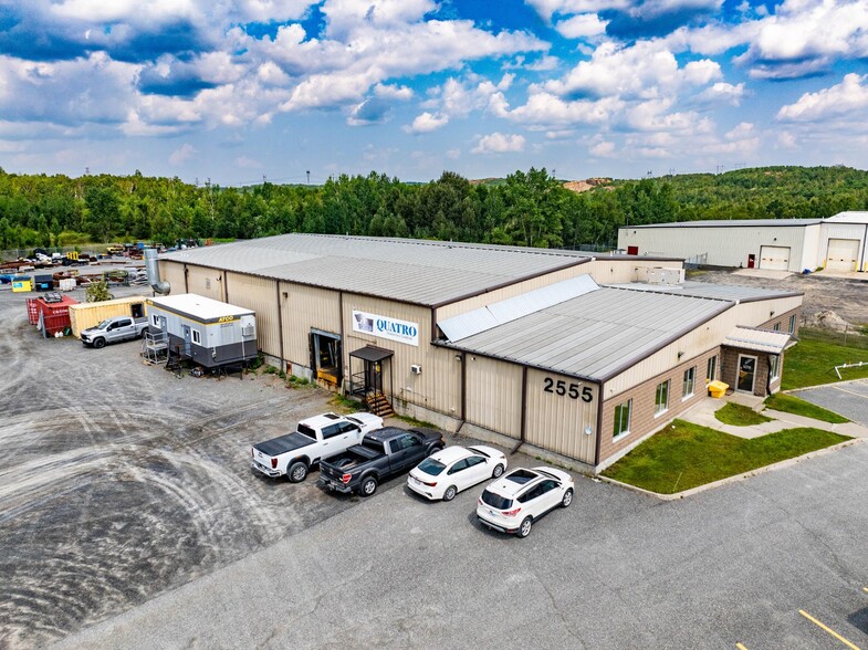 2555 Maley Dr, Sudbury, ON à vendre - Photo de l’immeuble – Image 3 sur 40