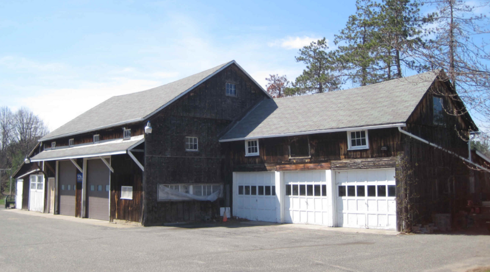16 Somers Rd, Hampden, MA à vendre - Photo de l’immeuble – Image 1 sur 3