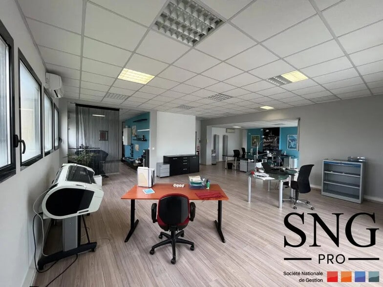 565 Rue René Descartes, Aix-en-Provence à louer - Photo intérieure – Image 2 sur 11