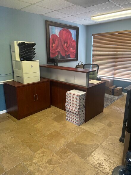 609 N Hepburn Ave, Jupiter, FL à louer - Photo de l’immeuble – Image 3 sur 15