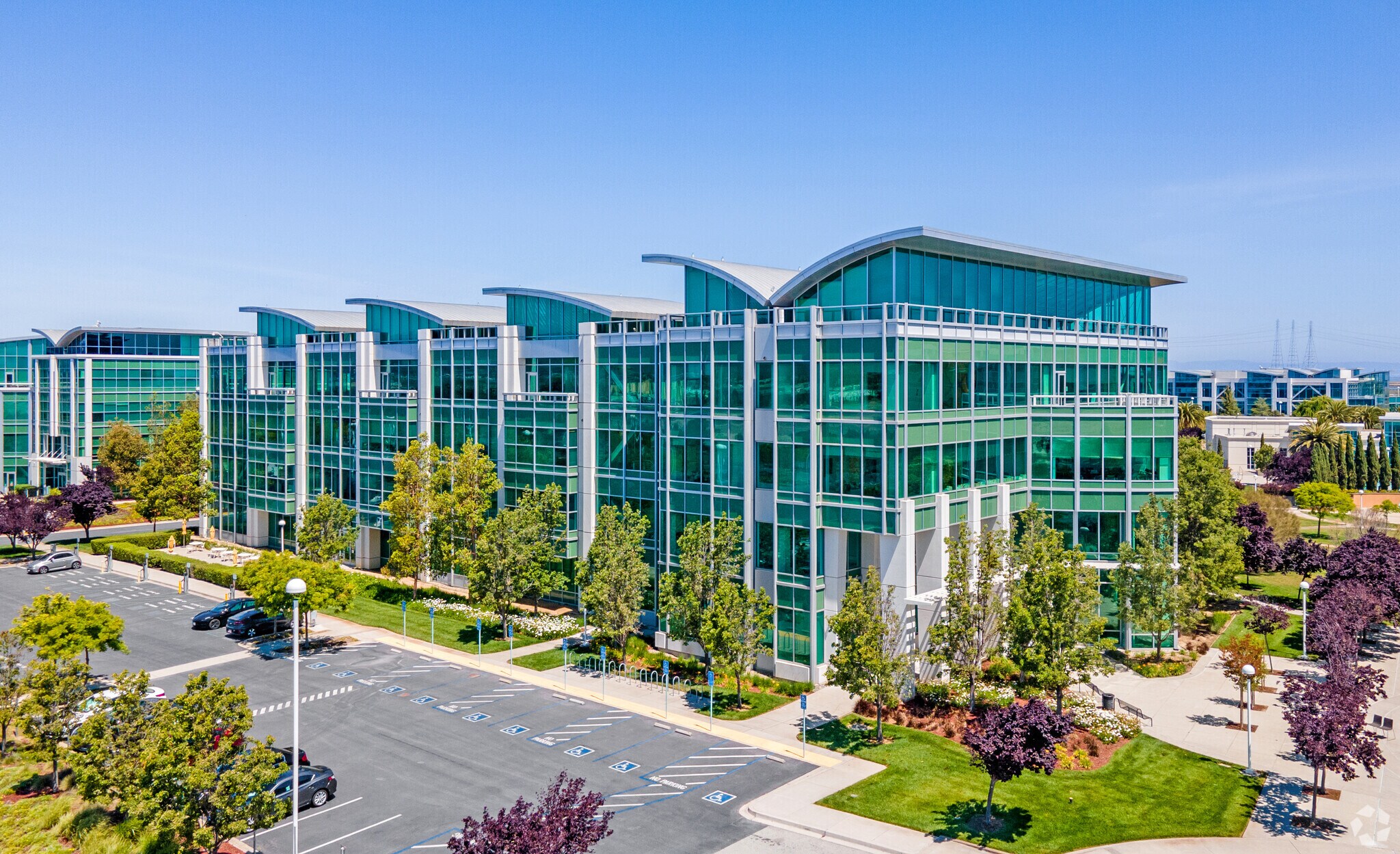 2000 Seaport Blvd, Redwood City, CA à louer Photo de l’immeuble– Image 1 sur 6