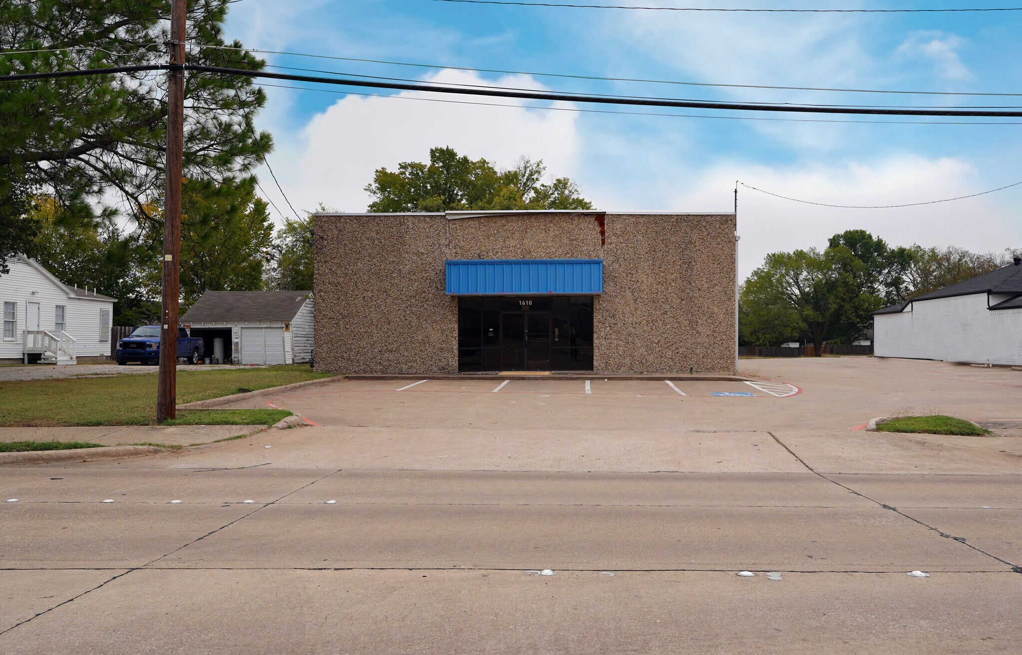 1610 Wynn Joyce Rd, Garland, TX à vendre Photo principale– Image 1 sur 11