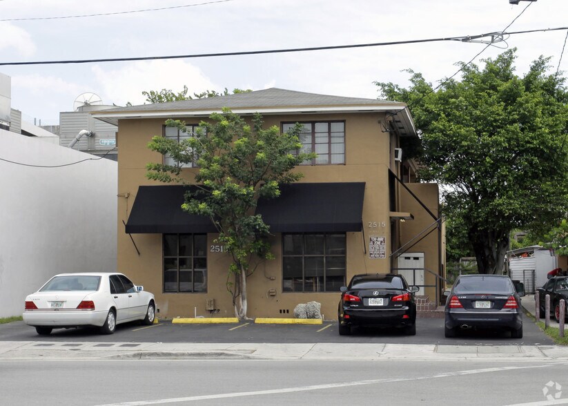 2515 SW 7th St, Miami, FL à vendre - Photo de l’immeuble – Image 2 sur 2