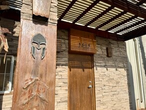 3845 Rockbottom St, North Las Vegas, NV à louer Photo de l’immeuble– Image 2 sur 7