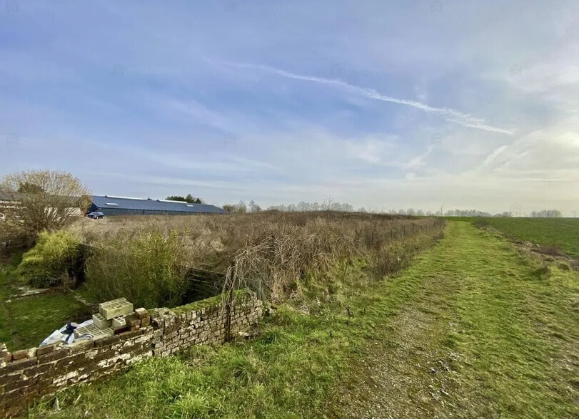 Terrain dans Harly à vendre - Aérien – Image 2 sur 2