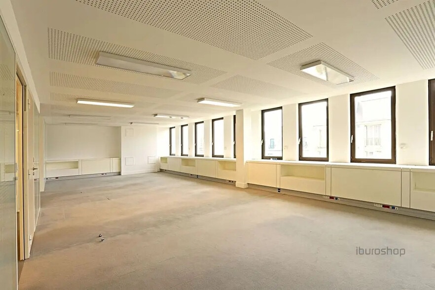 Bureau dans Paris à louer - Photo de l’immeuble – Image 3 sur 10