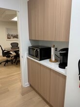 249 Royal Palm Way, Palm Beach, FL à louer Photo intérieure– Image 2 sur 4