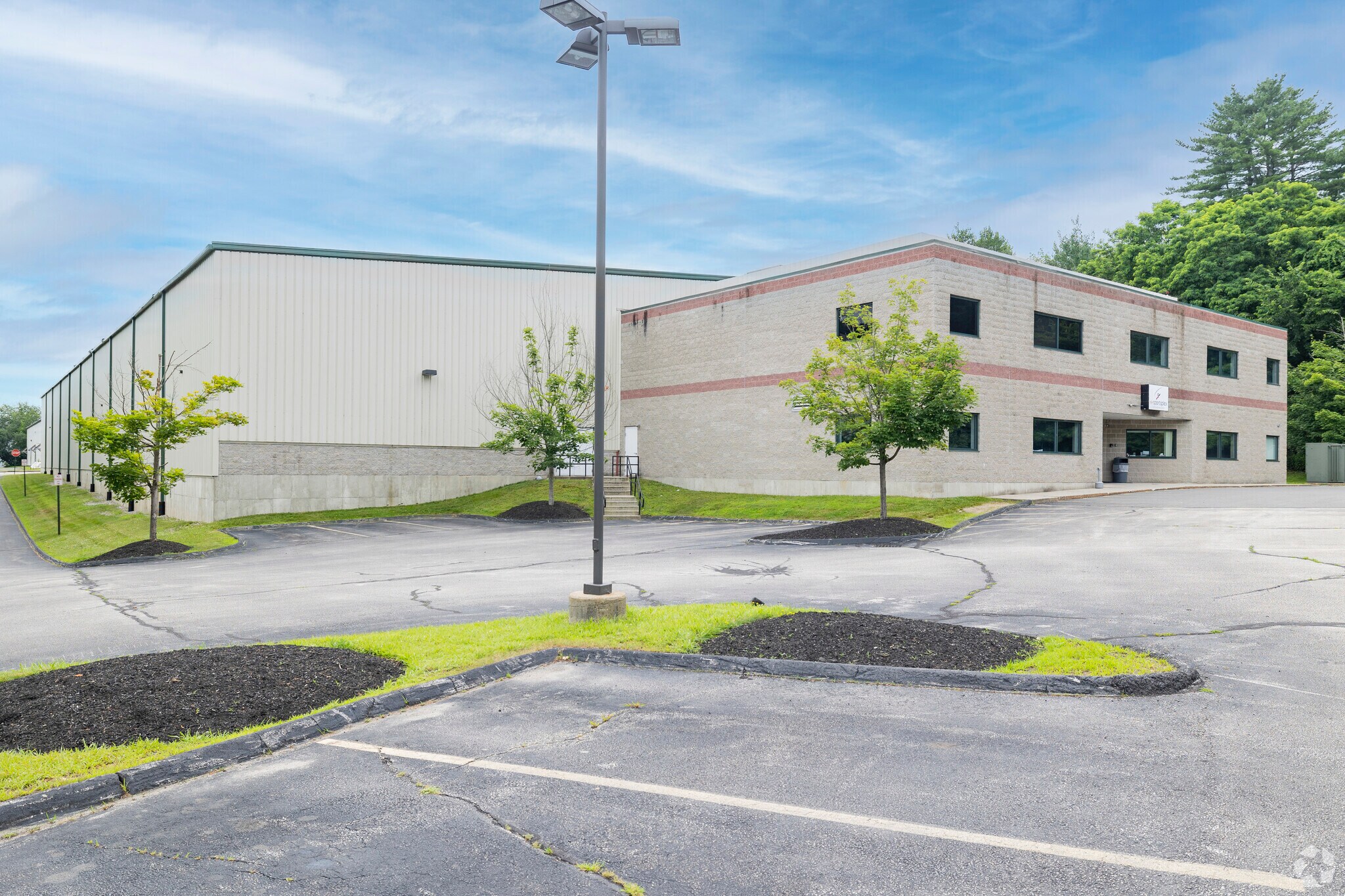 68 Technology Dr, Bedford, NH à louer Photo principale– Image 1 sur 6