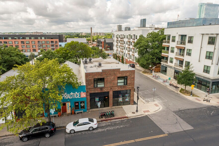 1101 E 6th St, Austin, TX à louer - Photo de l’immeuble – Image 2 sur 22