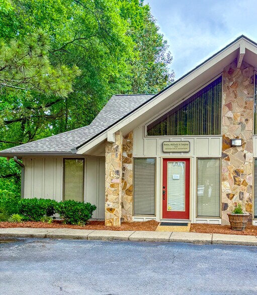 11285 elkins Rd, Roswell, GA à louer - Photo de l’immeuble – Image 2 sur 19