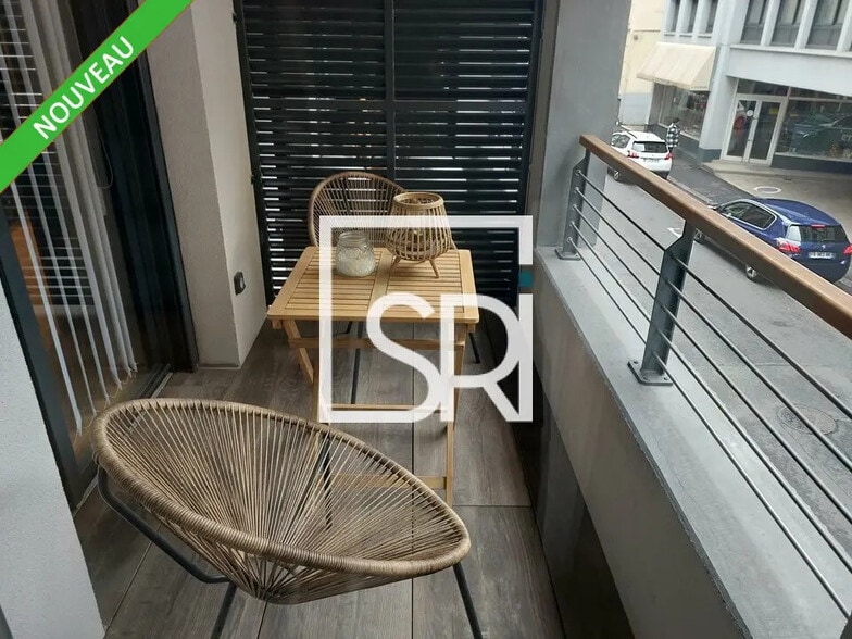 Bureau dans Clermont-Ferrand à louer - Photo de l’immeuble – Image 2 sur 10