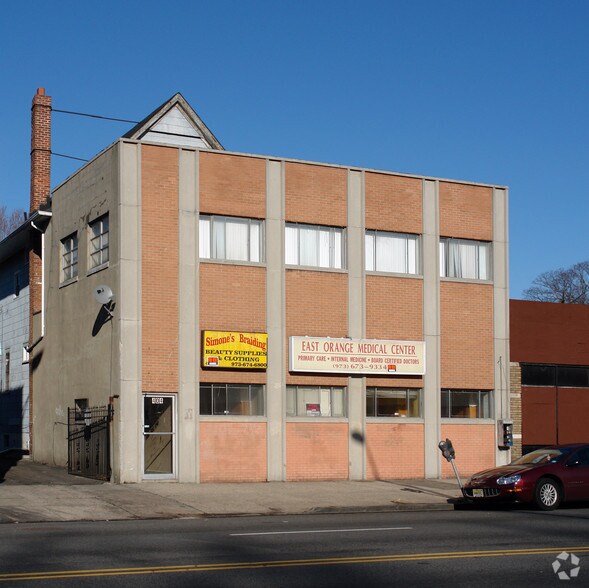 404 Central Ave, East Orange, NJ à vendre - Photo de l’immeuble – Image 3 sur 18