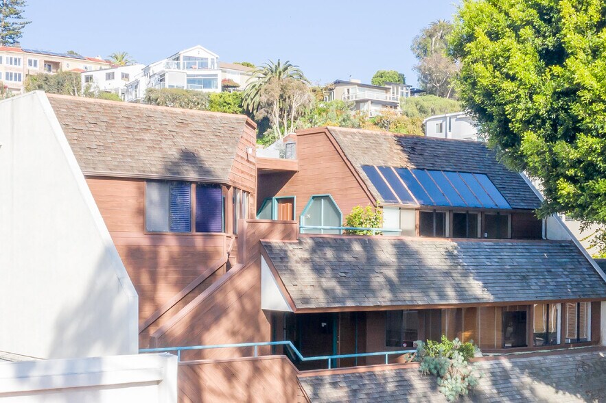 352 3rd St, Laguna Beach, CA à vendre - Photo de l’immeuble – Image 2 sur 10