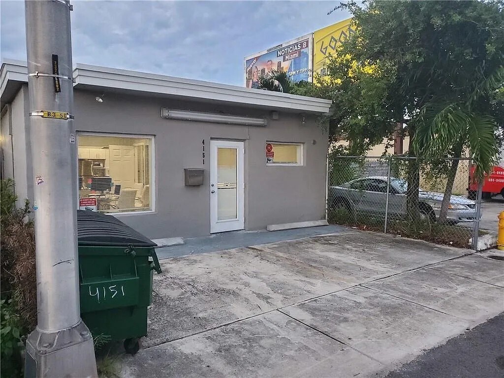 4151 Hallandale Beach Blvd, Hollywood, FL à vendre Photo principale– Image 1 sur 6