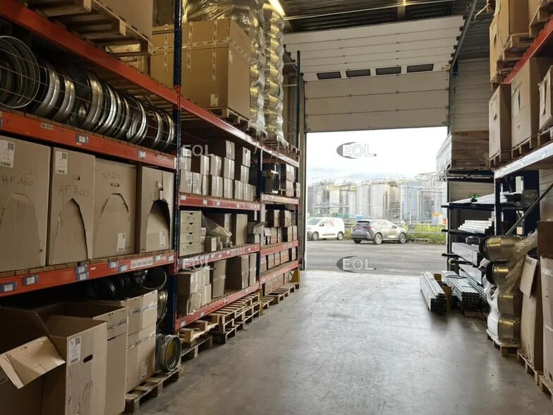 Local d’activités dans Nanterre à louer - Photo intérieure – Image 3 sur 11